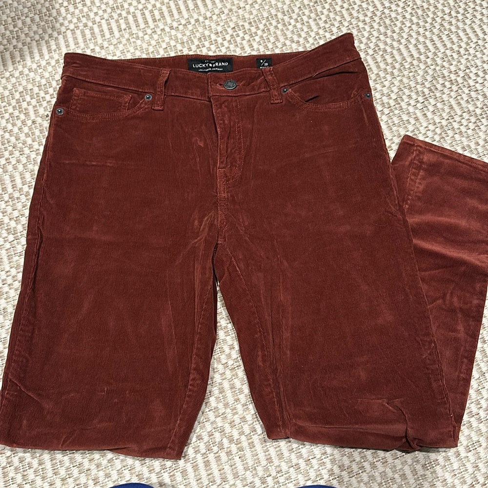 Lucky Brand Ava Skinny Rust Corduroy Pant. Size 8/27